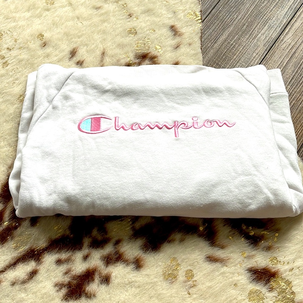 Girls champion sweatshirt size XL - great condition